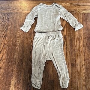 Solly Baby Layette Sleeper Set 
Taupe / 0-3 months